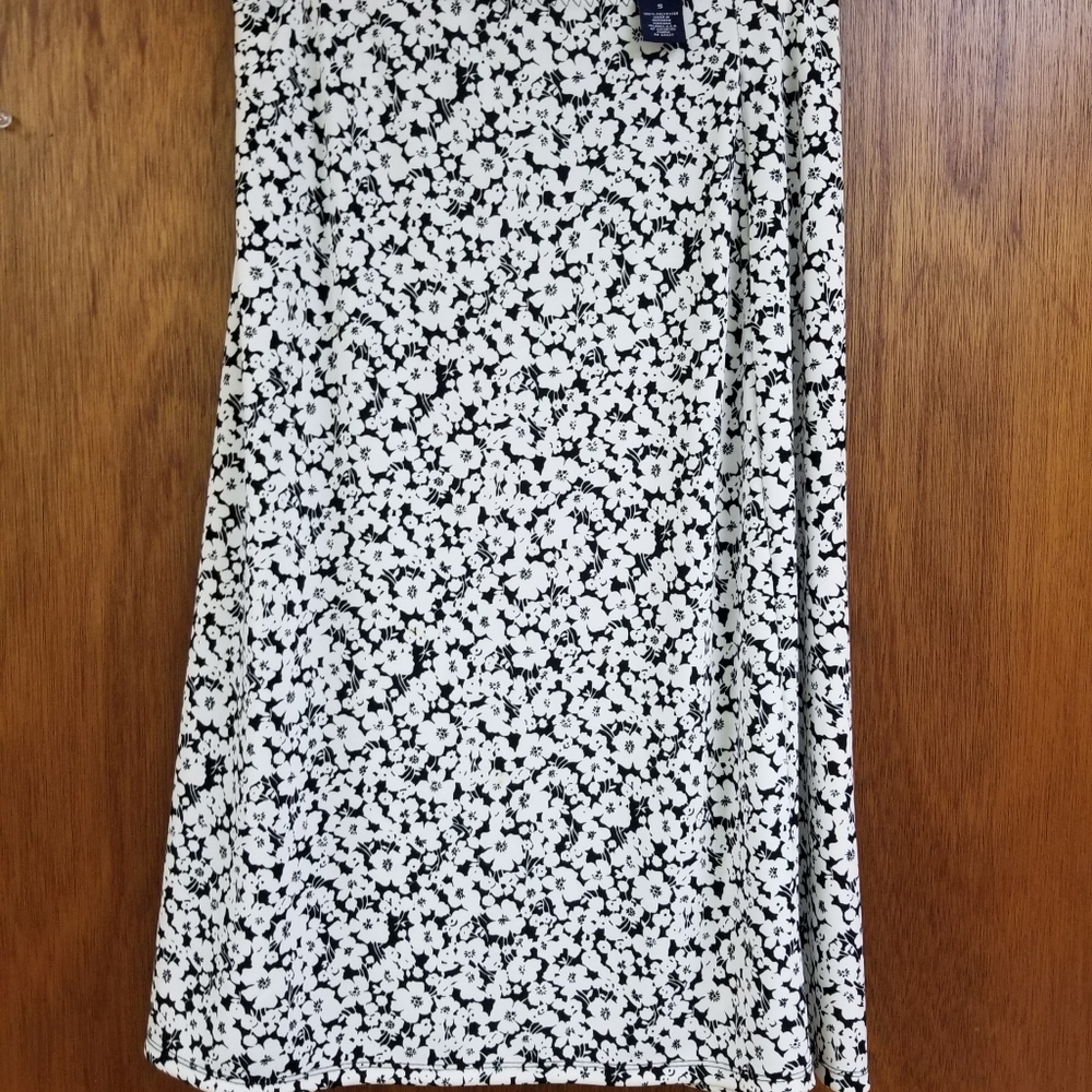 Womens Small GAP Skirt